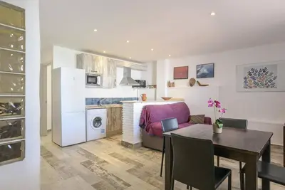 Image de Appartement pour 4 personnes à 50 m de la plage avec Wifi