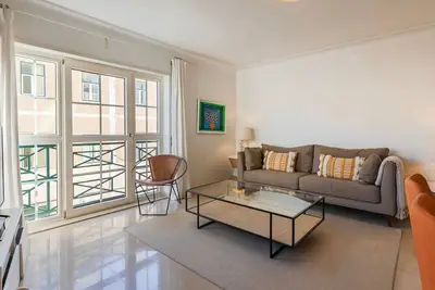 Image de Stylish Apartment w/ Parking by LovelyStay