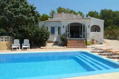 Image de * 50% de réduction du 17 au 23 août * Villa fantastique, piscine, air conditionné, WiFi, belvédère, table de ping-pong
