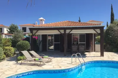 Image de Villa Lamda Un beau bungalow moderne dans le paisible village paisible de Pissouri.
