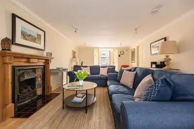 Image de Propriété très centrale: 5-6ppl