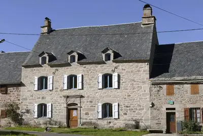 Image de Autour Du Cantou Splendide Maison Sous Le Puy Mary