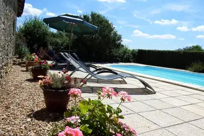 Image de La Petite Ecurie, chalet, piscine privée