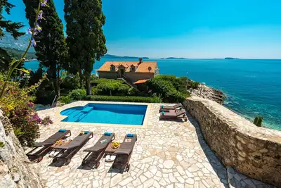 Image de Dubrovnik's exclusive 16th century seaside Residence