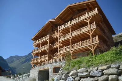 Image de Adelaide B9, Grimentz – Luxury penthouse apartment, 200 metres to the piste