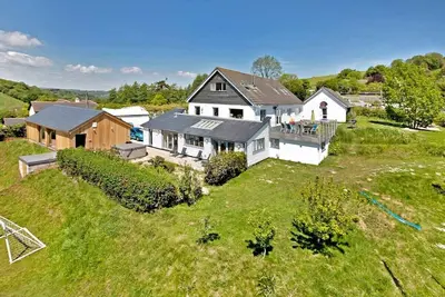 Image de Grande maison de luxe avec piscine chauffée, bain à remous, cinéma près de la côte près de Shaldon