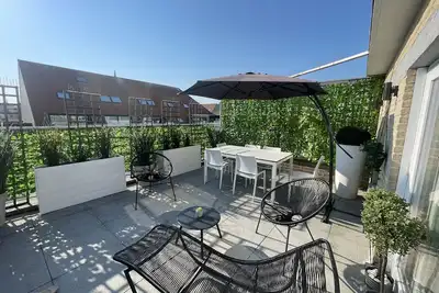 Image de Splendide penthouse pour 4 personnes, 2 belles terrasses ensoleillées. Parking.