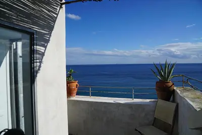 Image de Les pieds dans l'eau à Erbalunga - Cap Corse - 4 à 5 pers. Duplex avec terrasse