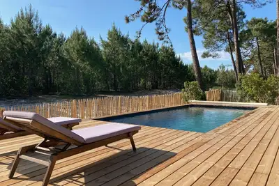Image de Maison Bois Avec Piscine Chauffee Carcans Plage - 400m de la plage