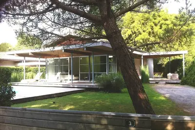 Image de Maison d'architecte 4* avec piscine dans un cadre naturel à dix mns d’Hossegor.