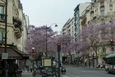 Image de XIXème arrondissement - appartement dans résidence, 200m du métro