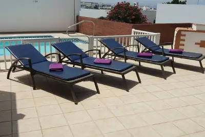 Image de Relaxant et paisible. Villa avec piscine privée et vue sur la montagne