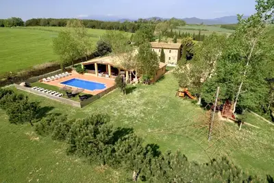 Image de 10 chambres, Terrain de Tennis, Grande Piscine, , Près des plages & Barcelona