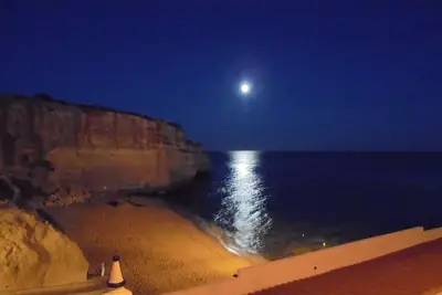 Image de Appartement spacieux dans villa, avec vue mer à 100 mt. de la plage de Benagil