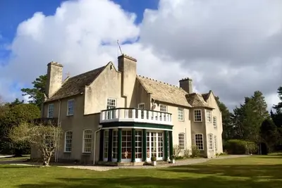 Image de Maison de campagne écossaise unique appartenant à l'une des plus belles \"Maisons d'art et d'artisanat\"