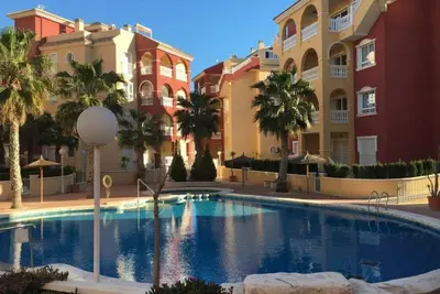 Image de Puerto Marina 2 chambres 2 appartement de bain à Los Alcazares
