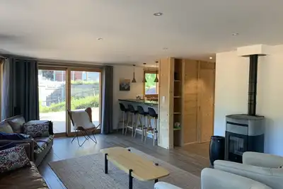 Image de Nouveau chalet indépendant de luxe avec bain à remous, Morzine-Avoriaz, Portes Du Soleil