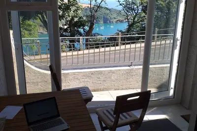 Image de Sunny Maison Familiale ci-dessus estuaire avec parking pour 2 voitures. 10 min à pied de la ville