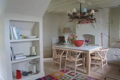 Image de Beautifully restored two bed house in centre of Kinsale with garden