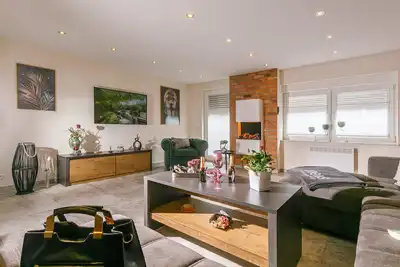 Image de Maison accueillante pour les enfants sur 100 mètres carrés avec connexion Wi-Fi près de la ville de l'ouest