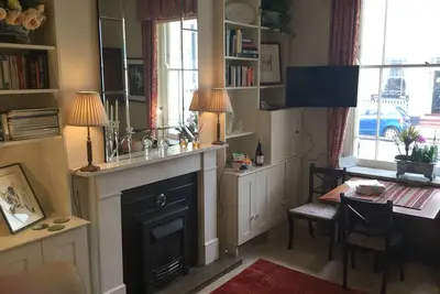 Image de Appartement sophistiqué mais confortable de 2 chambres à Westminster - pratique pour Victoria