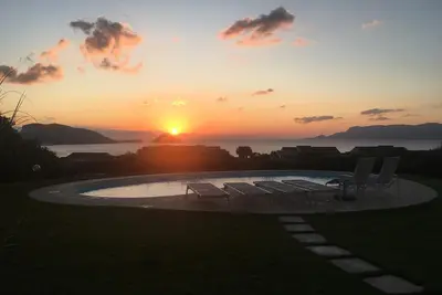 Image de Villa Madre, villa individuelle avec piscine privée et vue spectaculaire sur la mer