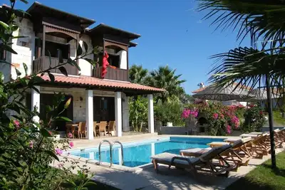 Image de Stone built villa with private pool in beautiful surroundings.