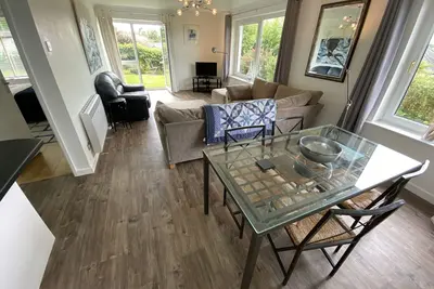 Image de Appartement 4 *, 5 minutes à pied de la plage, jardin privé, parking, belles vues.