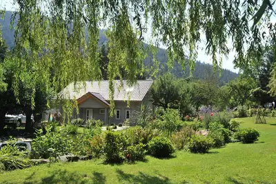 Image de **** Maison de vacances de luxe en bois massif dans un endroit de rêve.