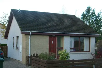 Image de Eh bien nommé bungalow détaché avec jardin clos arrière