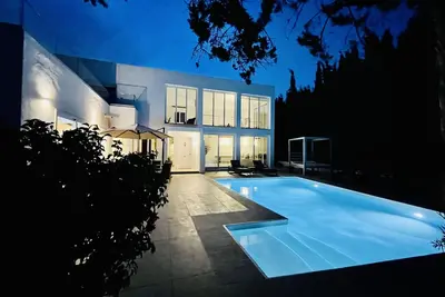 Image de Large Modern Villa, Private Pool & Garden, Close to San Agustin & San Antonio