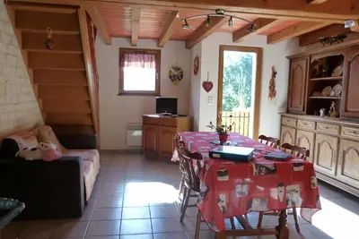 Image de Hautes-Vosges Chalet 3*** non fumeur, grand terrain, proche commerces, chemi