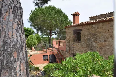 Image de Paix, calme et détente, dans une maison paysanne catalane rénovée avec amour