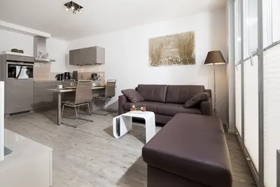 Image de Appartement neuf, mobilier de marque au design moderne au niveau 5 *