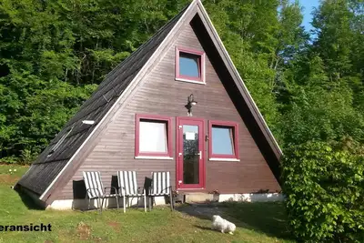 Image de maison de toit sous tente confortable pour jusqu'Ă 6 personnes, internet / WiFi