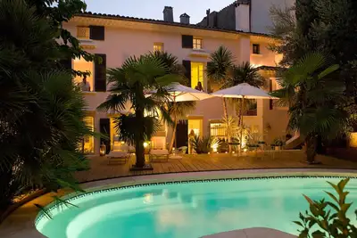 Image de Belle demeure napoléonienne située dans un village provençal vieux de 1000 ans