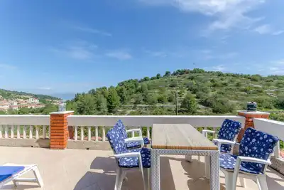 Image de Appartements Drazen (59221-A3) - Stomorska - île de Solta