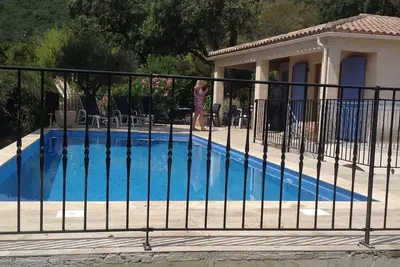 Image de Belle Villa et Piscine proche de la mer sur la Côte D, Azure Disponible 17 AOÛT