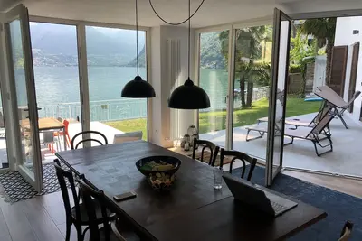 Image de Magnifique chalet sur le lac - accès au lac privé et de belles vues