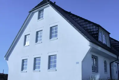 Image de Logement de luxe, emplacement de rêve dans les dunes et au bord de la mer