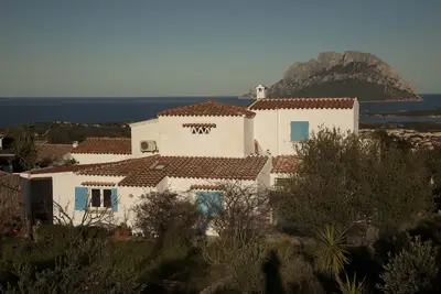 Image de Belle villa avec une vue incroyable et une grande piscine
