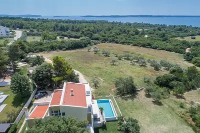 Image de Villa avec piscine, vue spectaculaire sur la mer, Ă 500 m de la mer, Top Location, WiFi, grill
