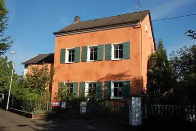 Petite villa dans Pfuhl - spacieuse maison d'hôtes dans le village viticole de Unkel et vacances