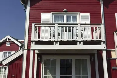 Image de Vue sur la mer et emplacement sur la plage: magnifique Dhh dans un style suédois avec WiFi au Hansapark
