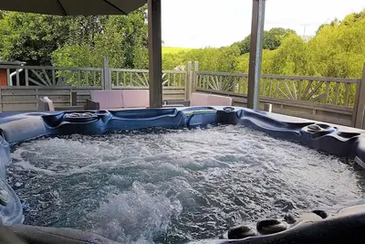 Image de Maison de vacances, sauna jardin, bain à remous extérieur, connexion Wi-Fi, grange jouer