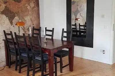 Image de Top 3 pièces, calme, spacieux, proche du centre, 4 vélos, parking pas de problème