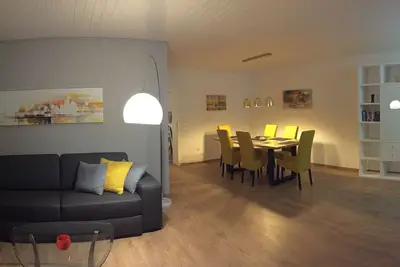 Image de Grand appartement convivial et moderne avec de bonnes liaisons de transport