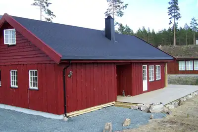 Image de Grande maison avec Wi-Fi, d'un centre de ski et la plage à proximité, sauna privé