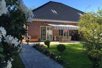 Image de Nouvelle maison de vacances moderne de 160 m² à Esens / Bensersiel Mer du Nord / 6p