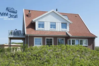 Image de Curr. Sun House My Island Dans Les Dunes De Juist Oere La Paix Est Un Bruit!